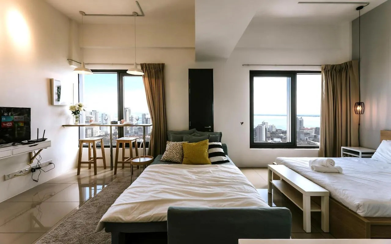 Muji Studio 2 - Seaview At 218 Tropicana Near Komtar Food Heaven With Netflix & Tv Box جورج تاون ماليزيا
