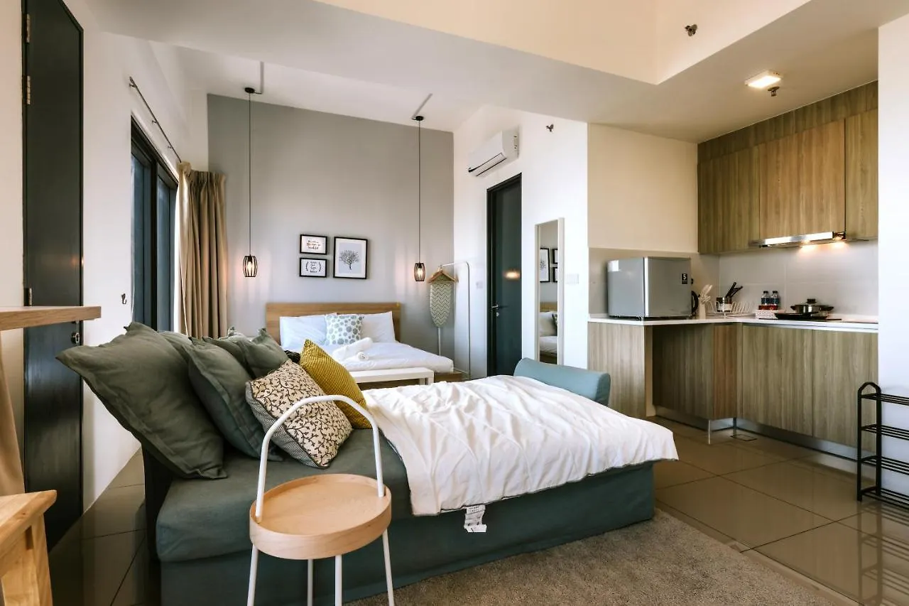 Muji Studio 2 - Seaview At 218 Tropicana Near Komtar Food Heaven With Netflix & Tv Box جورج تاون شقة